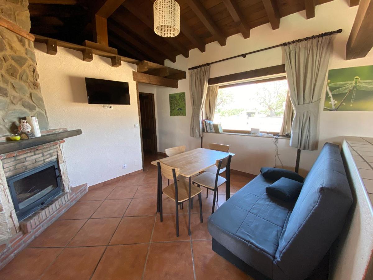 Eco-Lodge En La Reserva Privada Campanarios De Azaba - Proyecto De Conservacion Espeja Bagian luar foto