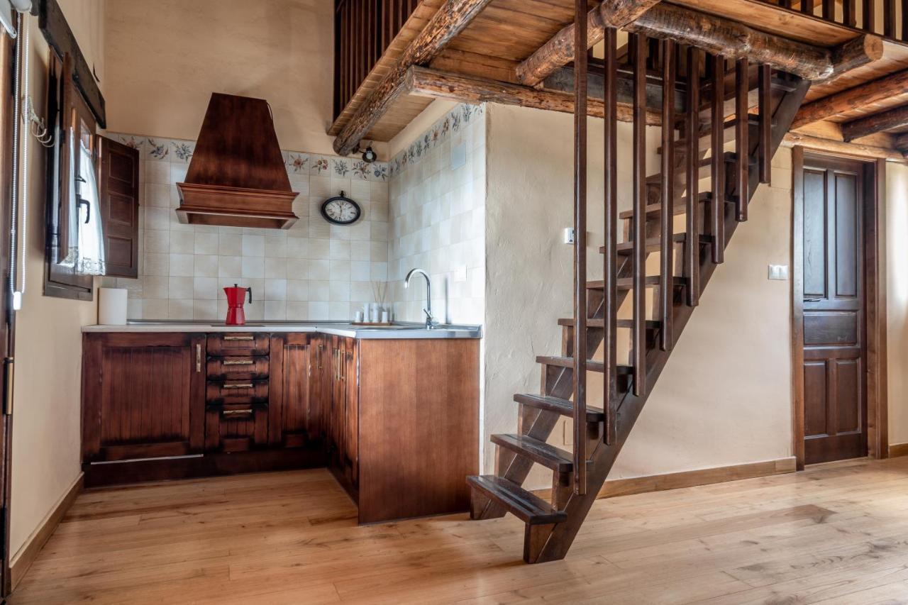 Eco-Lodge En La Reserva Privada Campanarios De Azaba - Proyecto De Conservacion Espeja Bagian luar foto