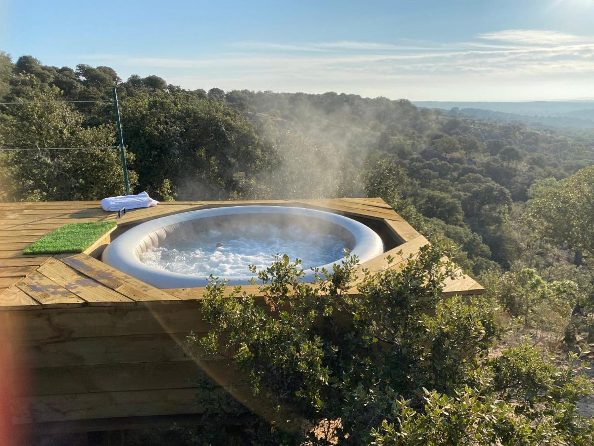 Eco-Lodge En La Reserva Privada Campanarios De Azaba - Proyecto De Conservacion Espeja Bagian luar foto